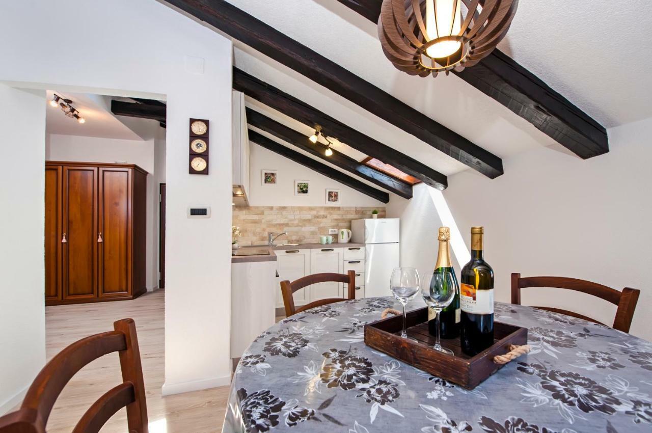 Rovigno Bella Sea View Apartment Exterior foto